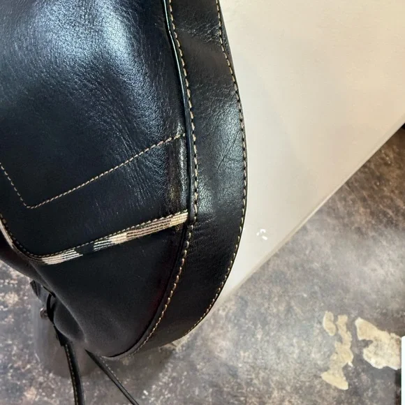 Burberry Brook Black Pebbled Leather Shoulder Bag Nova Check Trim - Picture 5 of 12